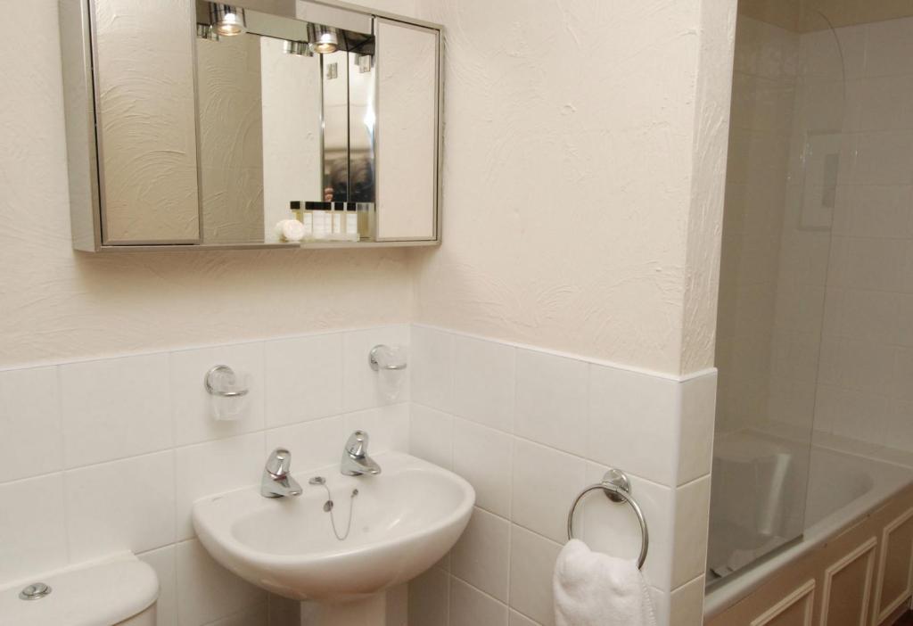 Trevalsa Court Hotel 메바기시 객실 사진