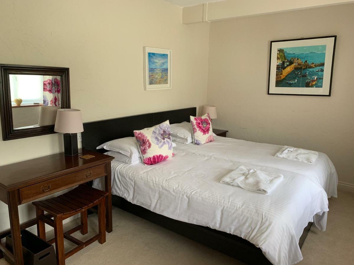 Trevalsa Court Hotel 메바기시 외부 사진